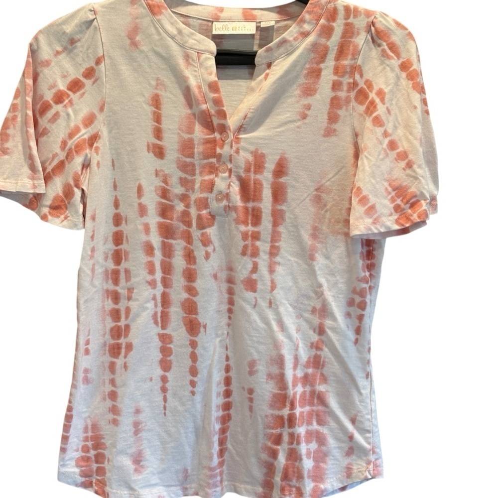 Belle by Kim Gravel Flutter-Sleeve Top Womens Size XXS White/Coral Tie-Dye Shirt